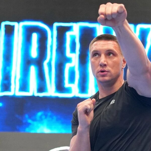 Шок! Український гігант проти бійця, що зламав зірок: дата бою!