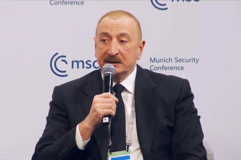 Делегації Німеччини та РФ провели таємні переговори щодо України в Азербайджані, - Алієв 1 Делегації Німеччини та РФ провели таємні переговори щодо України в Азербайджані, - Алієв 1
