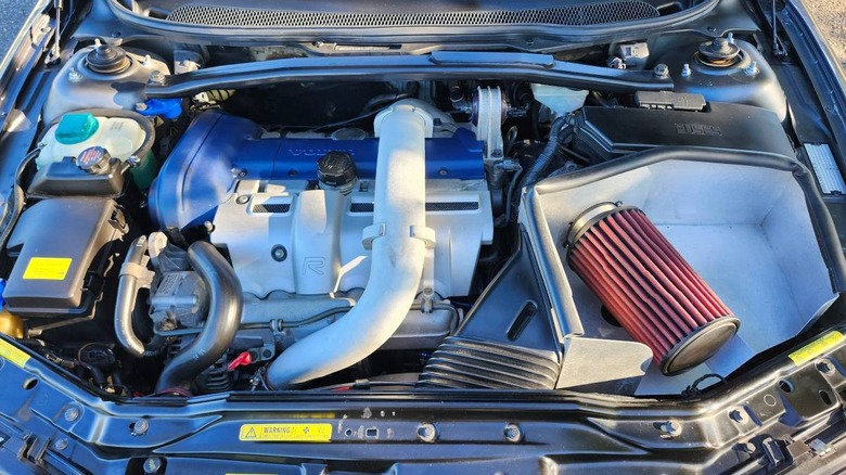 Volvo V70R 2004: за $16,000 це буде "культовий" автомобіль? 2