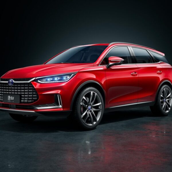 Бомба Новини 13 BYD Tang: загадковий виступ електродвигуна пояснено