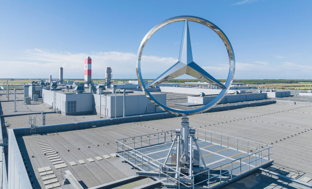 Mercedes обирає Угорщину для нового заводу: зарплати втричі нижчі 3