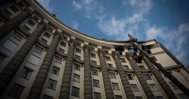 Шок! Свавілля зміни влади: хто тепер захистить українців? 5