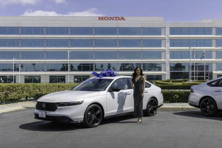 Honda Accord: 15 мільйонів продано, а сестра купила наступний 19