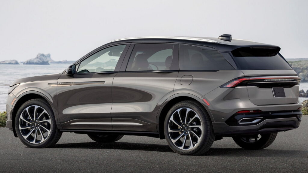Ford масово відкликає гібриди: причина – небезпечна несправність 2