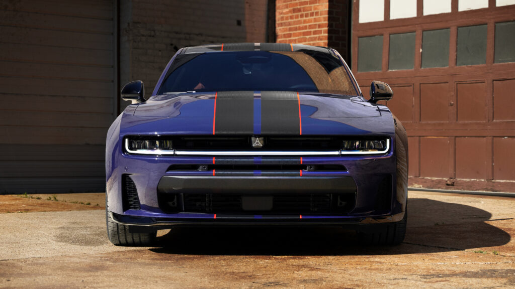 Dodge Charger 2024: потужніший, але Hemi залишається мрією 2