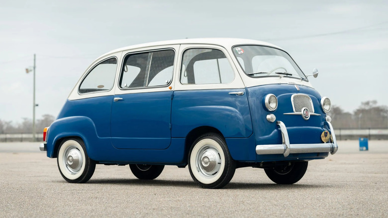 Fiat Multipla: мила новинка для молоді без прав 2