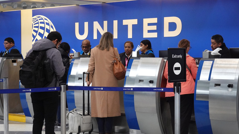 United Airlines: Вечірнє здавання багажу – нові правила для мандрівників 1