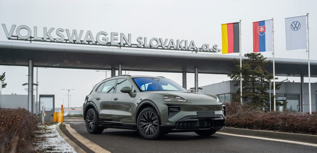 Mercedes обирає Угорщину для нового заводу: зарплати втричі нижчі 2