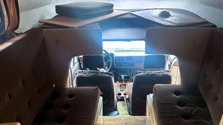 1985 Toyota Mirage за $8,000: чи стане цей кемпер вашим новим домом 2