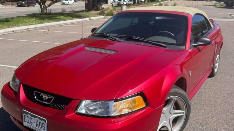 1999 Ford Mustang GT за $5,900: літній драйв чи зайві витрати 12