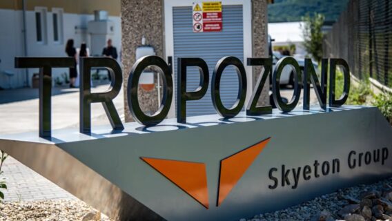 Словацькі правоохоронці запобігли підпалу заводу Skyeton