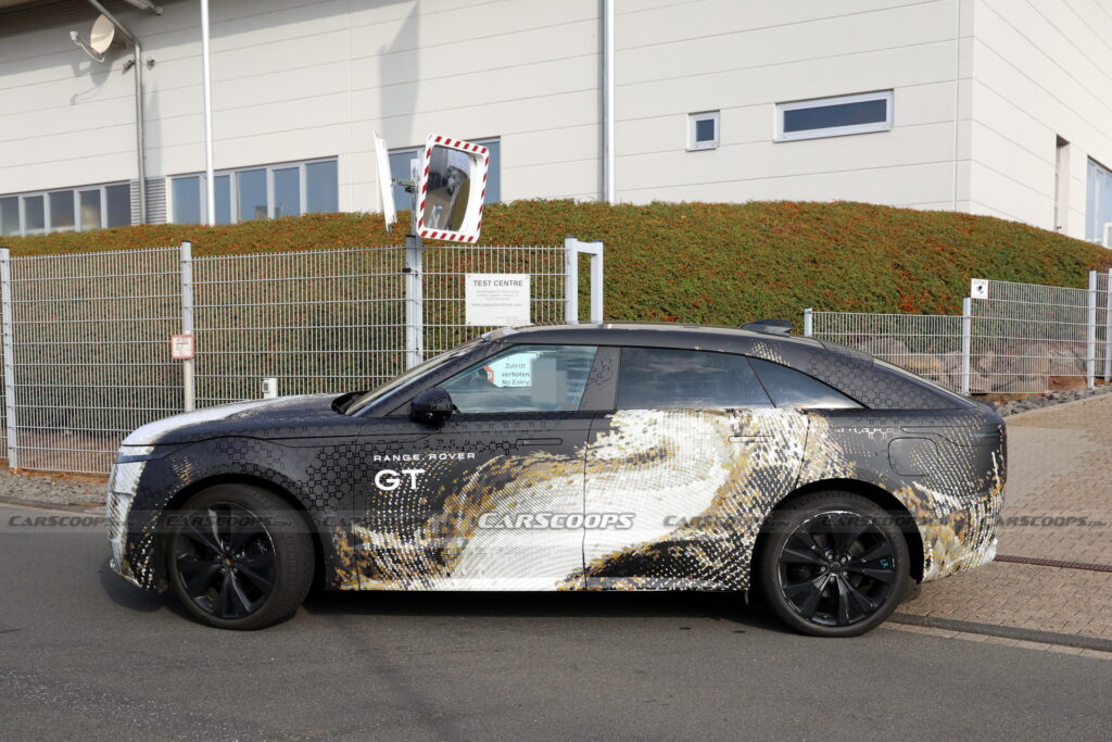 Range Rover представив позашляховик, що прагне бути седаном 2