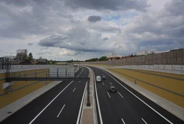 Чи потрібно пропускати пішохода, який стоїть біля "зебри": коли водія можуть оштрафувати 3