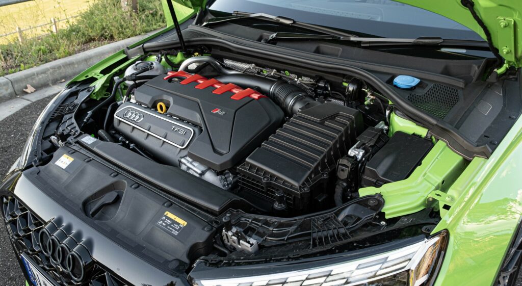 Lamborghini рятує двигуни Audi: революційна технологія V12 для п'ятициліндрових моторів 2