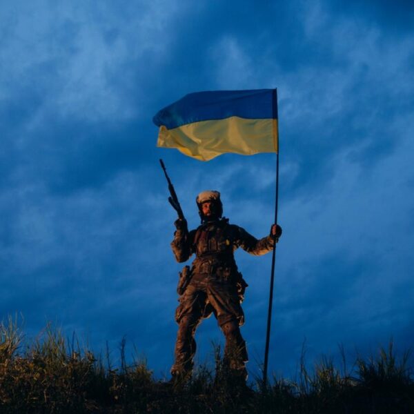 Українці на роздоріжжі: незалежність, війна та болісний вибір