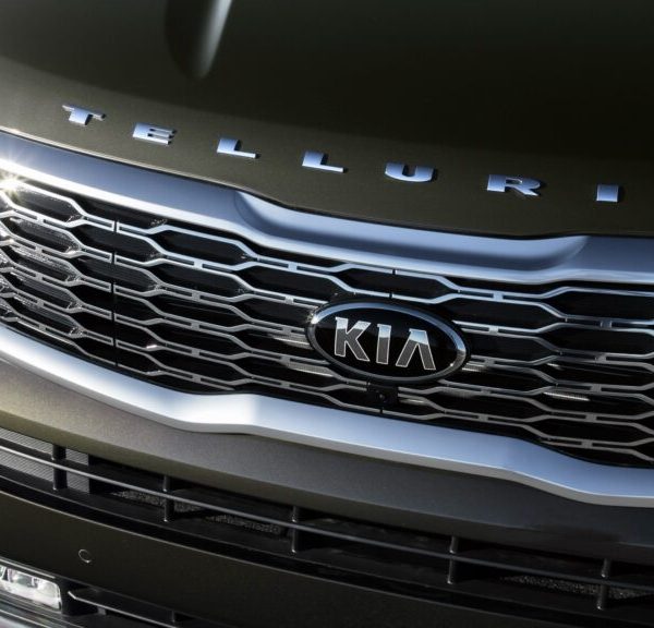 Дилер розібрав Kia клієнтки для ремонту іншого авто: все потрапило&hellip;