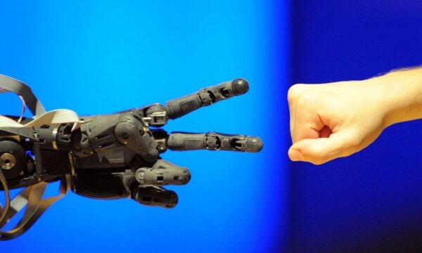 AI-шахраї у Гонконзі викрали $25 мільйонів