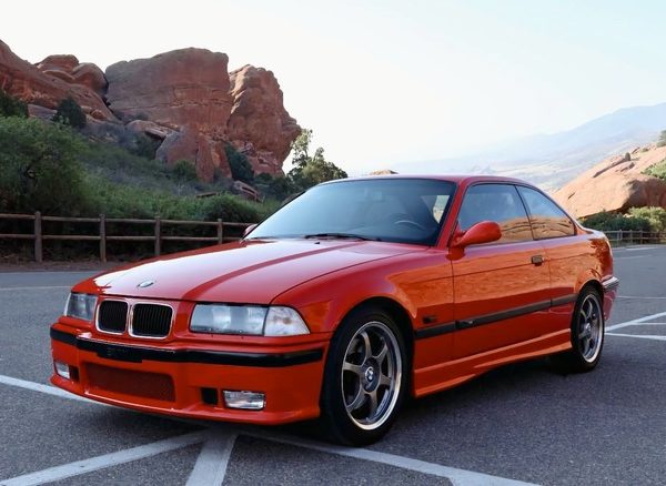 Чи BMW M3 1995 року з турбонаддувом за $33 500 – це вигідна покупка?