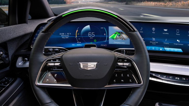 GM знову відтермінувала відмову від CarPlay та Android Auto 13
