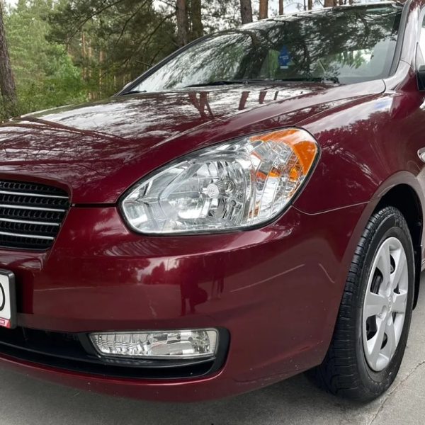 Hyundai Accent 2009: майже новий автомобіль знайшли на Хмельниччині