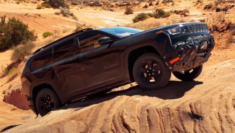 Jeep Cherokee Trailhawk: готовий до будь-яких випробувань 32