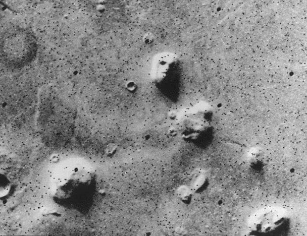 Гори Кідонії на Марсі / © NASA