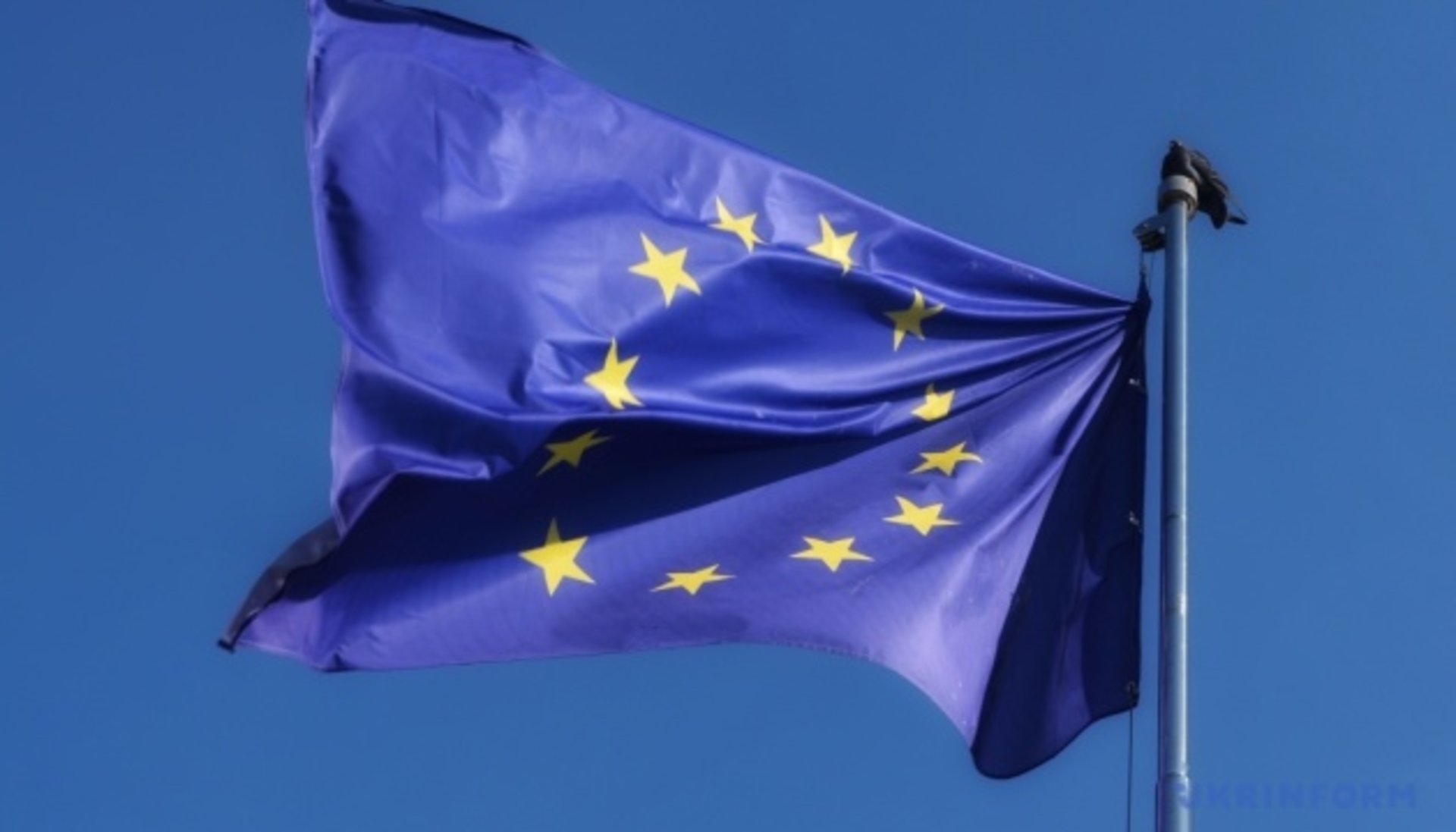 Шок! ЄС б'є по українцях: чоловіків призовного віку позбавляють захисту. 1