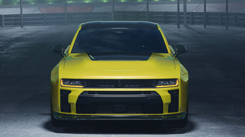 Dodge Charger Super Bee 2027: 600 сил для треку, швидкість Hellcat Redeye 2 Dodge Charger Super Bee 2027: 600 сил для треку, швидкість Hellcat Redeye 2