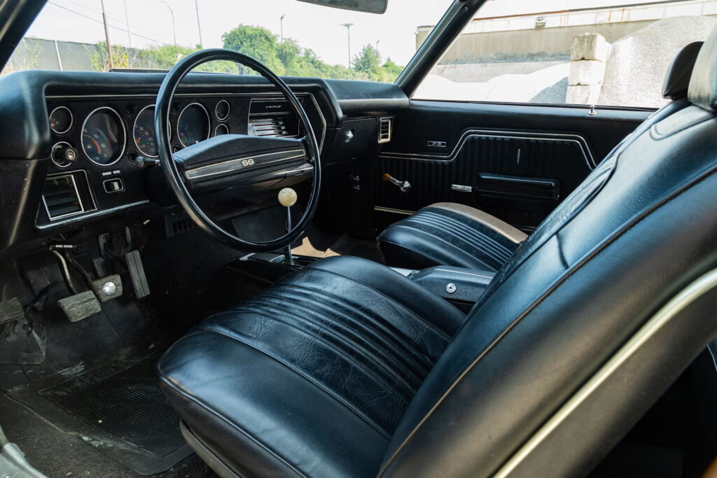 Викрадений 33 роки тому Chevelle SS повернувся до власника 3