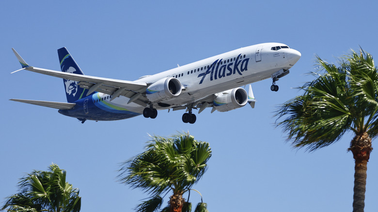 Крісла Boeing 737 MAX можуть від'єднатися від рейок під час сильної турбулентності 2