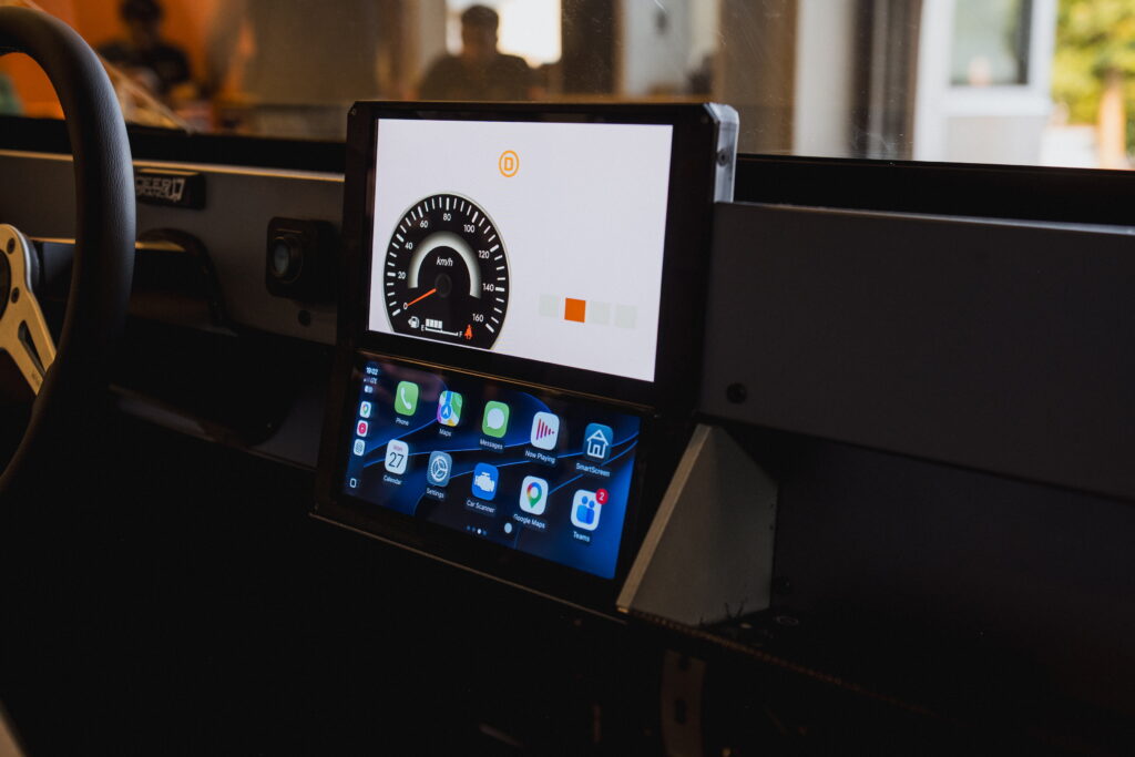 Електромобіль від студентів здивував: BMW допоміг створити "саморобний Cybertruck", який повернувся на старт із повним зарядом 3