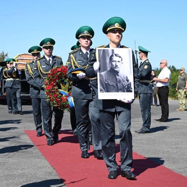 Повернення праху Євгена Коновальця в Україну: вшанування пам’яті провідника ОУН