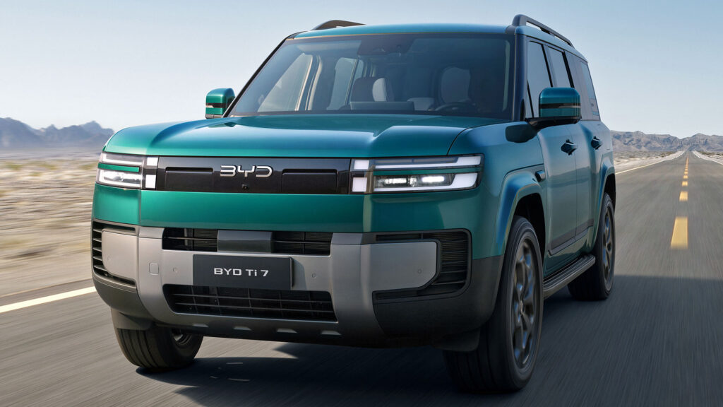 BYD наслідує Defender: дешевше на $22 тисячі, оснащення шикарніше 1