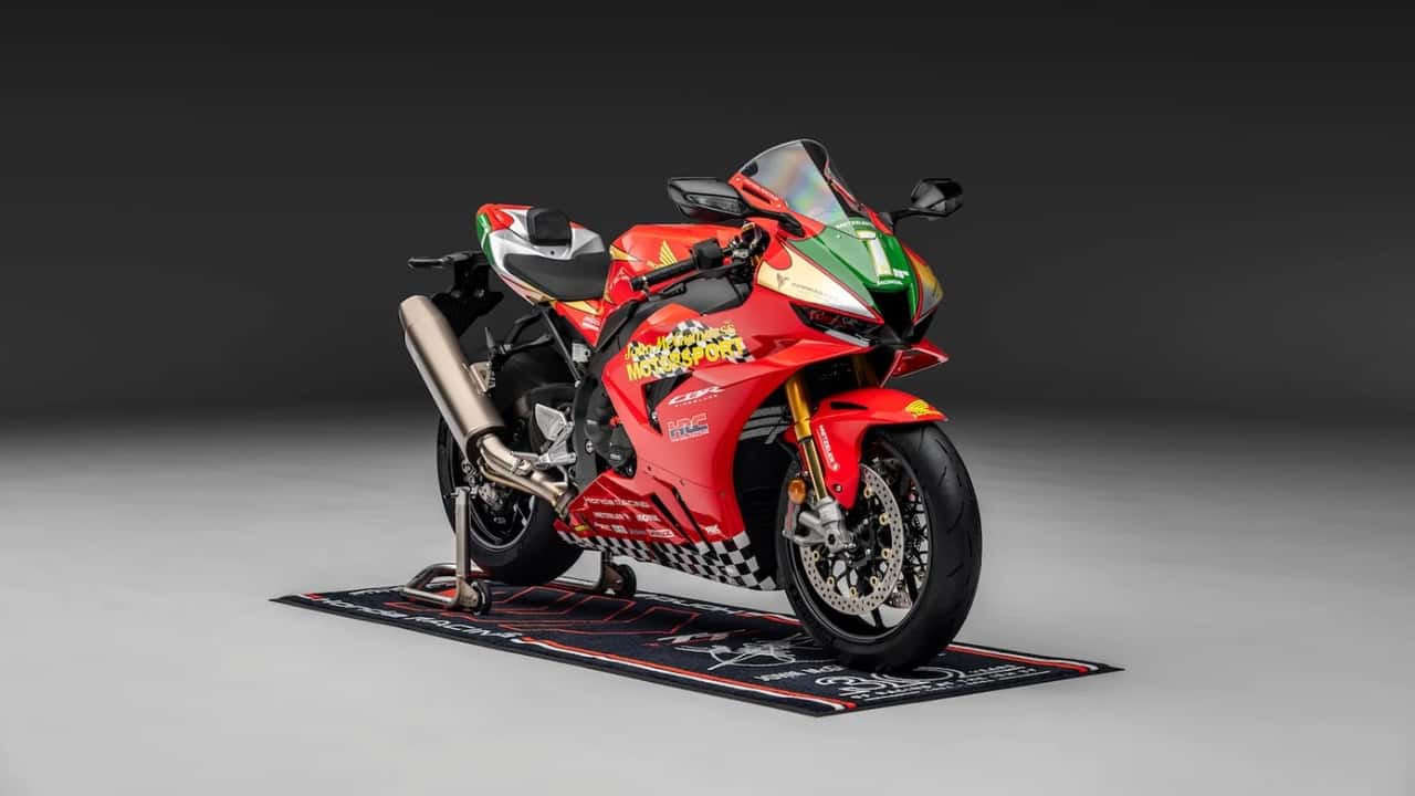 John McGuinness Replica Honda CBR1000RR-R Fireblade SP