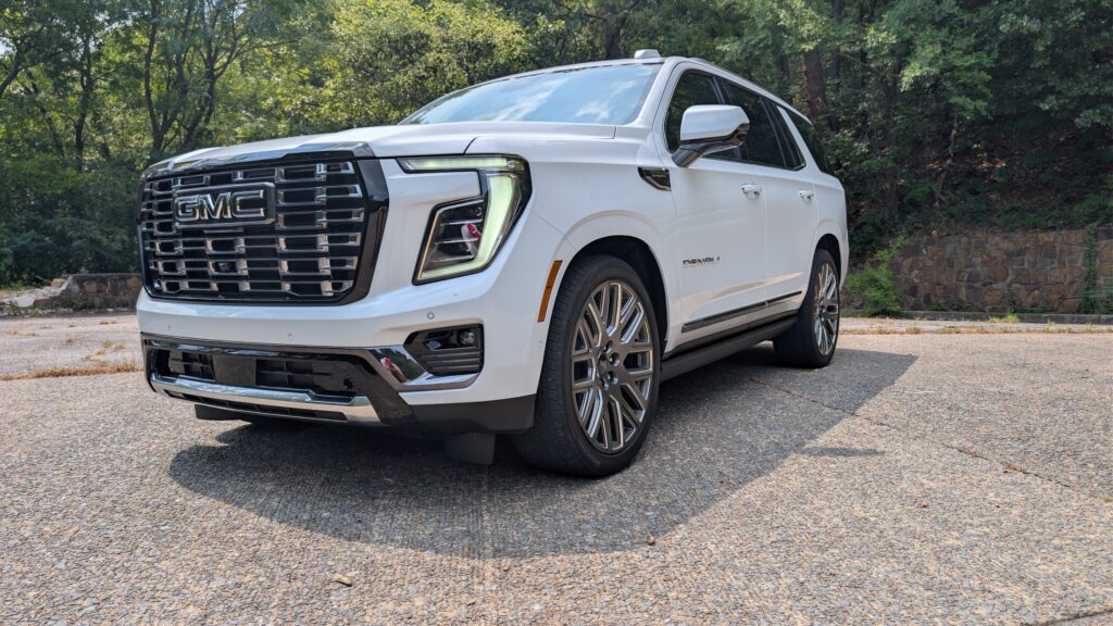Yukon Denali Ultimate: розкіш, яка стає проблемою 4
