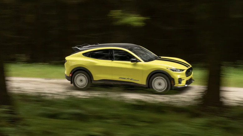 Ford Mustang "Baja" вражає на зустрічі дилерів 2