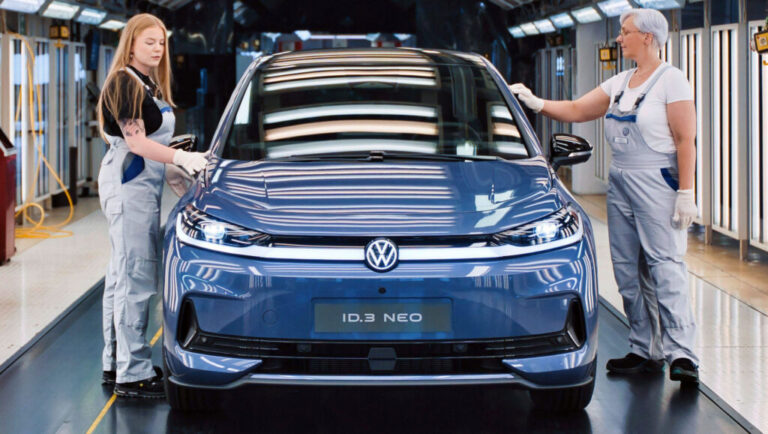 Volkswagen скоротить 50 тисяч працівників та зменшить модельний ряд удвічі 22