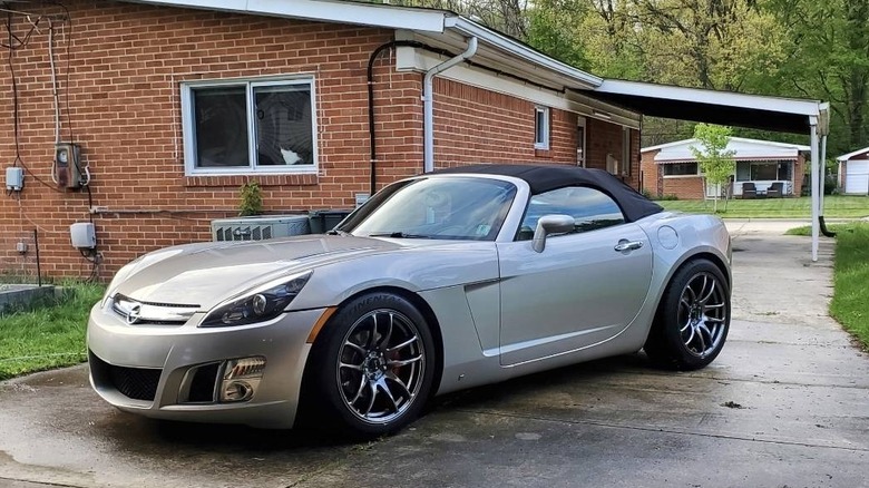 Чи вартий Saturn Redline Roadster 2007 року своїх $7,500? 3