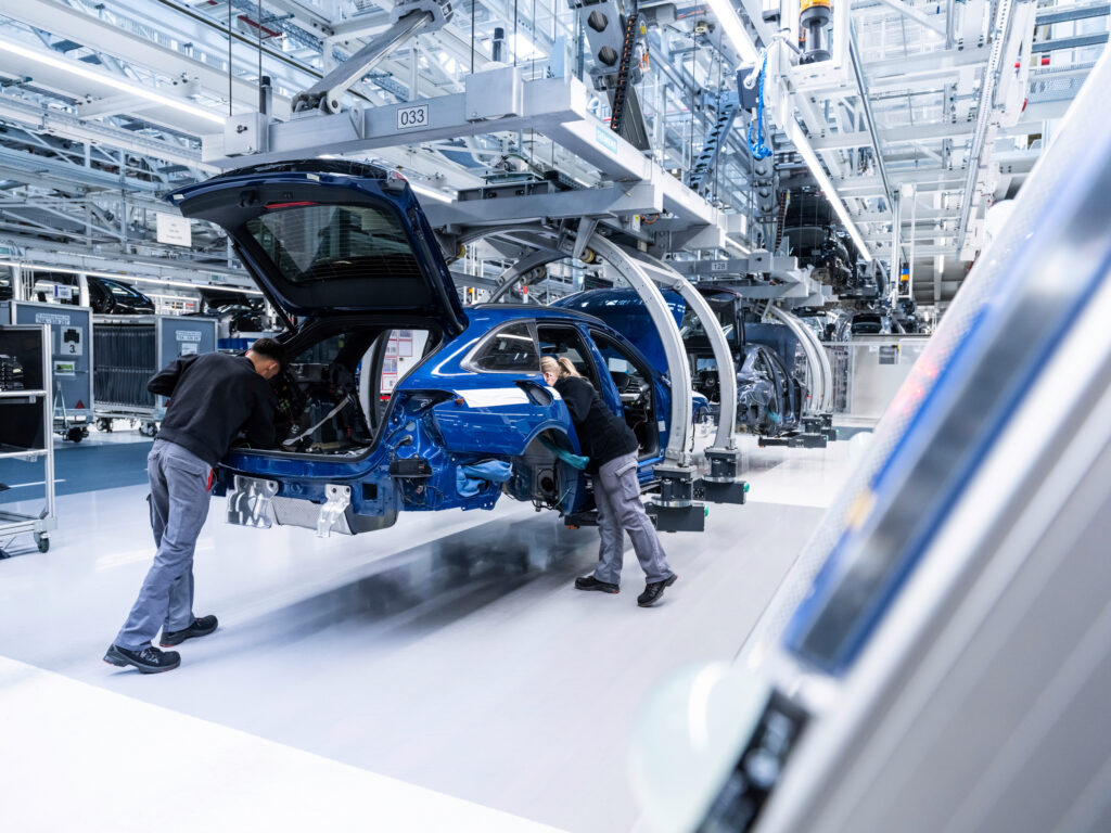 Volkswagen готує масштабну реорганізацію, що зачепить чотири заводи та десятки тисяч робочих місць у Німеччині 2