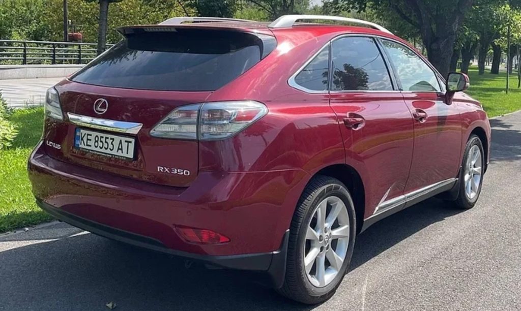 Lexus RX 2011: чи виправдовує стан "капсули часу" свою ціну 2