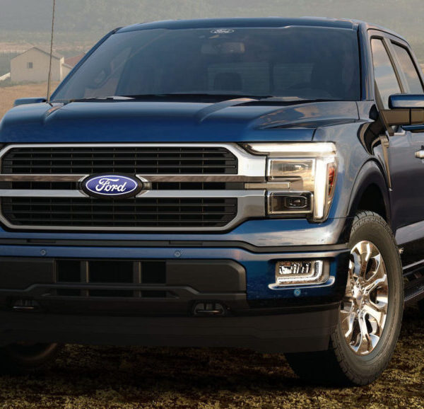Ford F-150: ризик відриву паливного бака під час руху