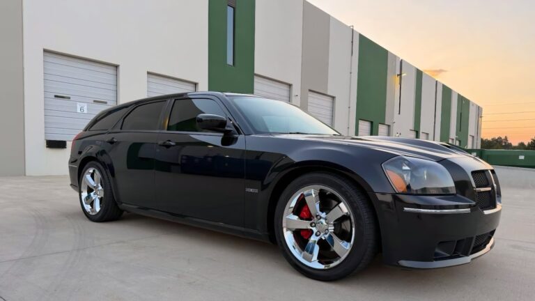 Dodge Magnum SRT-8 2007: чи вартий він своїх 50 тисяч? 8