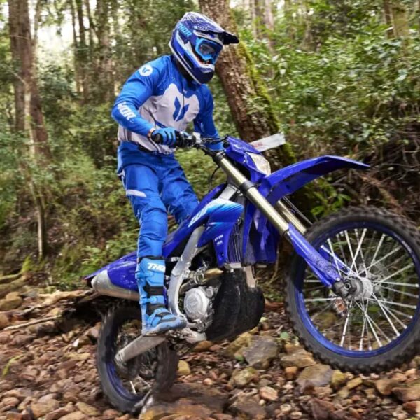 Yamaha WR450F: Потужності було вдосталь, тож інженери покращили все інше