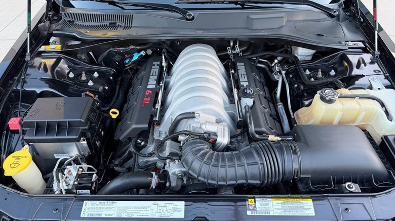 Dodge Magnum SRT-8 2007: чи вартий він своїх 50 тисяч? 3
