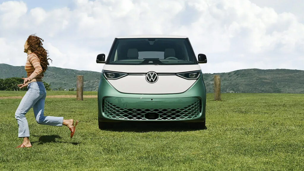 Volkswagen навчиться перелаштовуватися між смугами, як Tesla 3