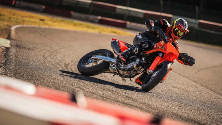 KTM 450 SMR 2027: бажане вдосконалення для всіх гонщиків 1