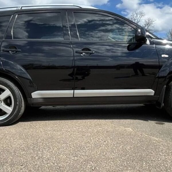 Mitsubishi Outlander 2008 з мінімальним пробігом продають в Україні: скільки коштує