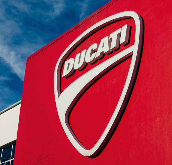 Бомба Новини 19 Ducati може змінити власника: Volkswagen Group планує реструктуризацію
