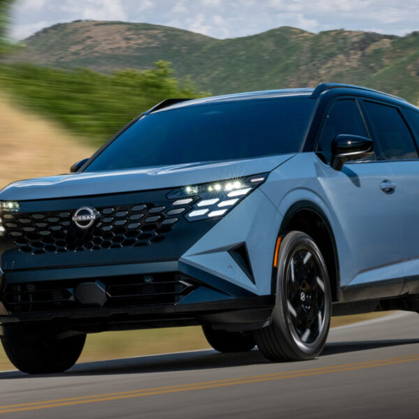 Nissan Rogue Hybrid 2027: три режими їзди та 40 миль на галон