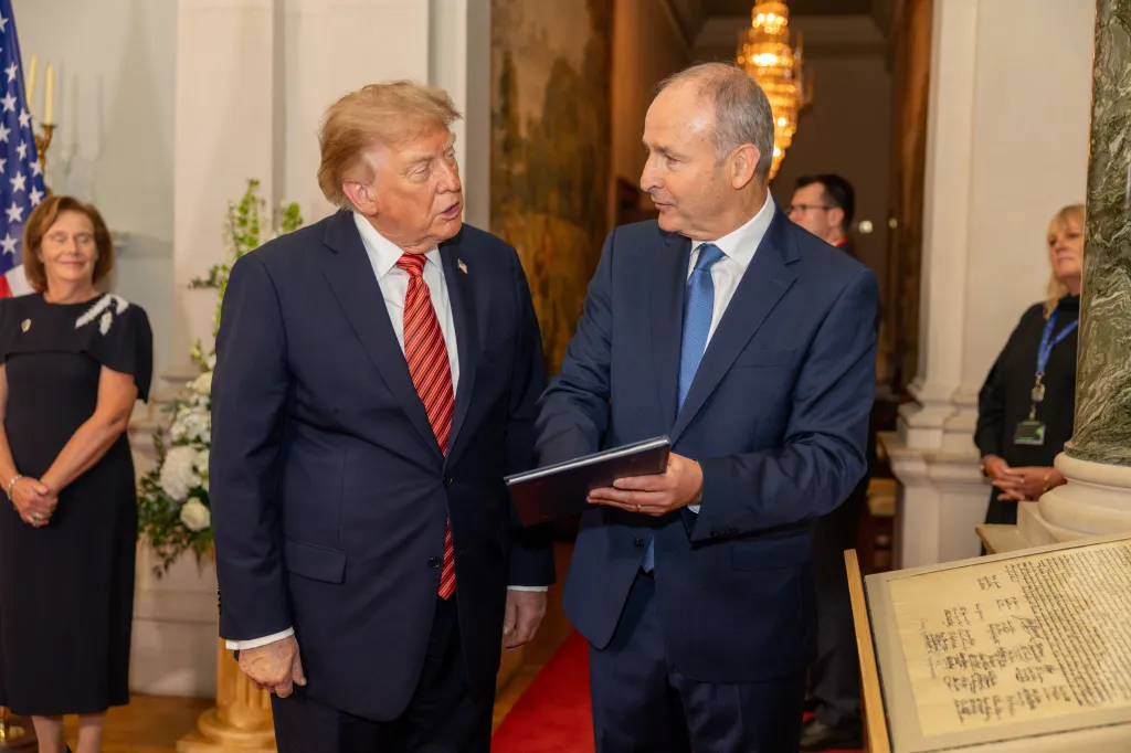 Трамп підтримує об'єднану Ірландію, незважаючи на позицію британського прем'єра 4